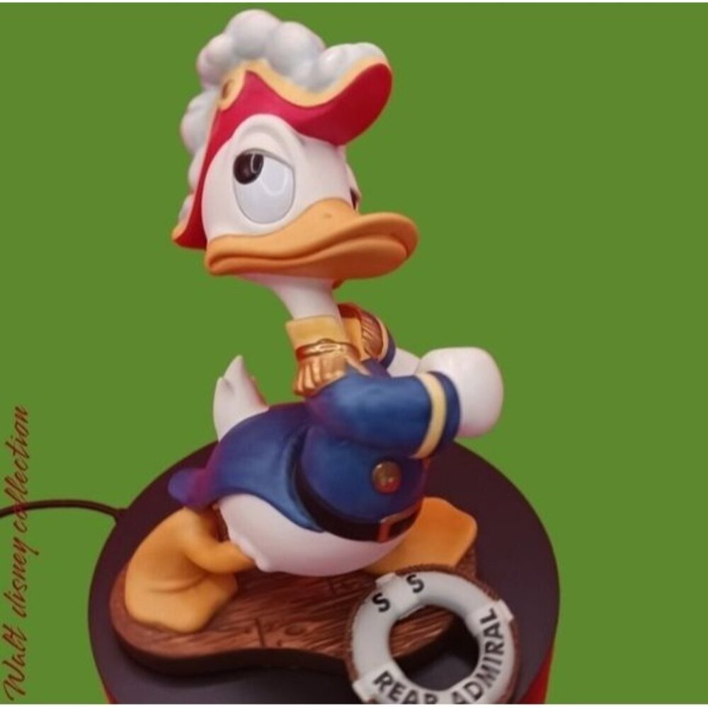Walt Disney Classic Collection Donald Duck Sea Scouts Admiral Duck "6" Inch